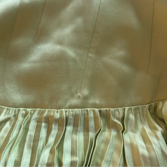 Alexis Saab dress, size small, green. Excellent condition, similar to Sunniva - Picture 13 of 13